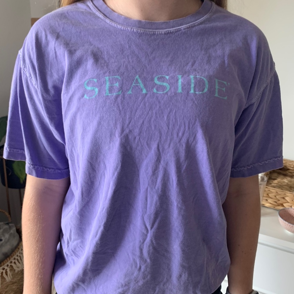purple seaside tee!